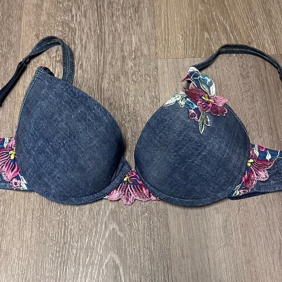 Victorias Secret,34B,Gorgeous Appliqué Wear Everywhere Push-Up Bra,Adjustable - Picture 2 of 11